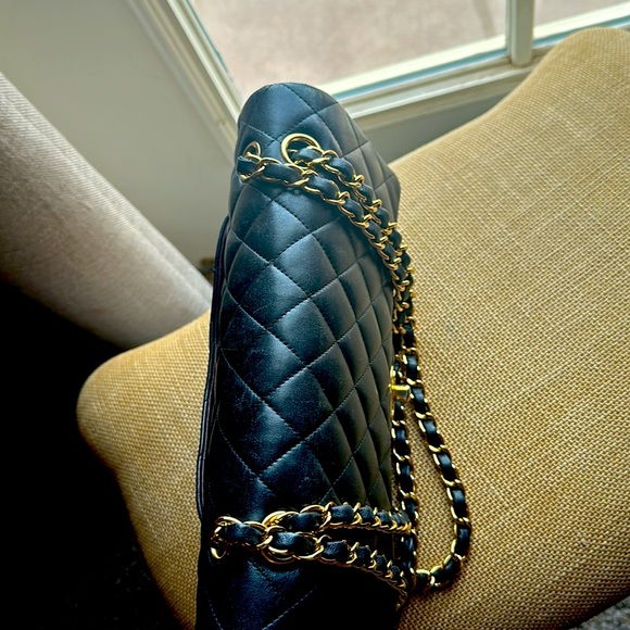 Chanel Classic Double Flap Bag Quilted Lambskin Medium Black - Picture 13 of 16